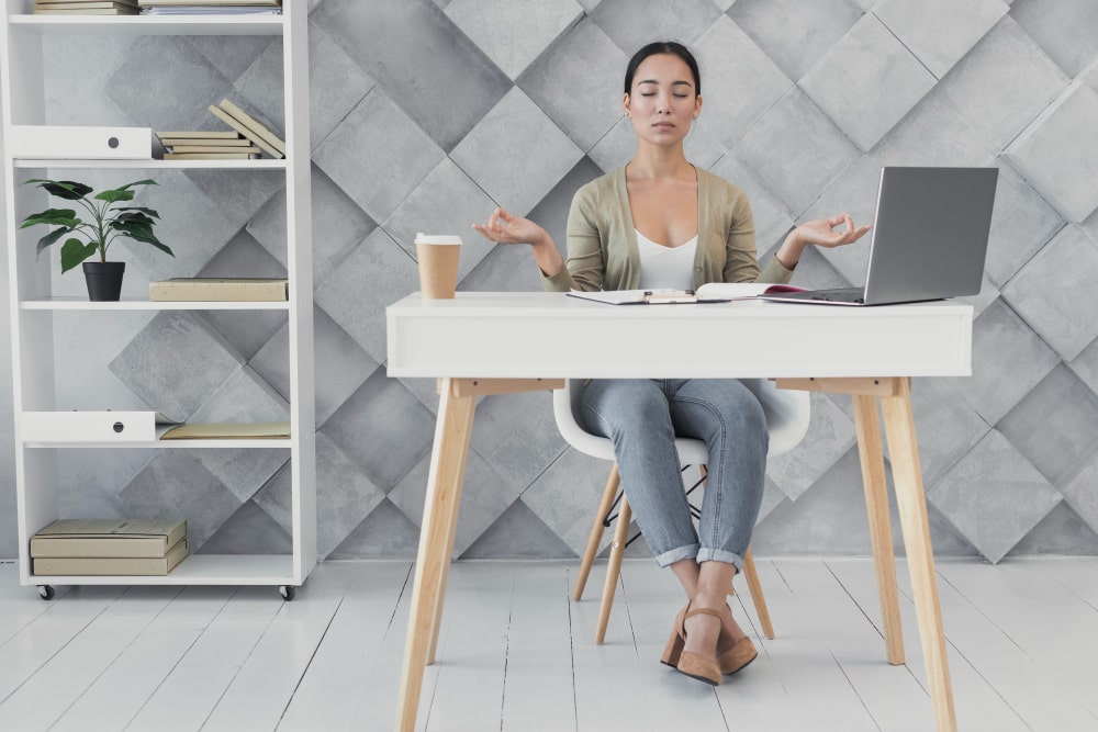 How to Make a Calming Workspace for a Healthy Mind